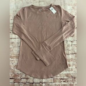 NWT Gap Long Sleeve Feather Tee, Size XS, Mauve Pink